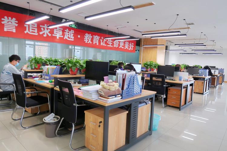 工商信息企業(yè)名稱山西世紀(jì)文都教育科技法人代表侯冬超成立